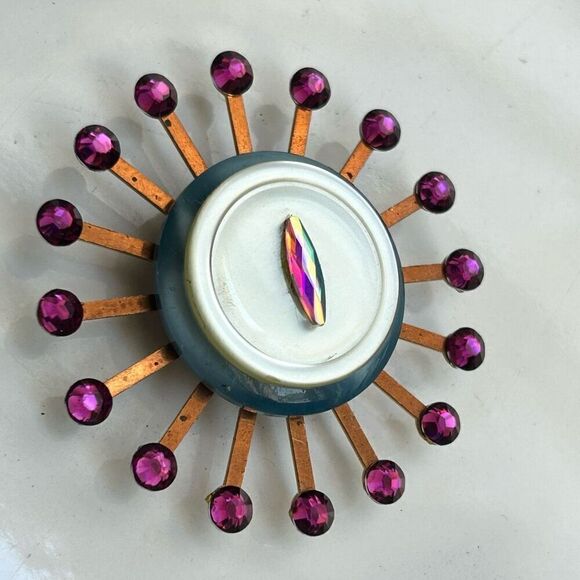 Vintage Upcycled Atomic Starburst Refrigerator Magnet Buttons Rhinestones Purple - Picture 4 of 6